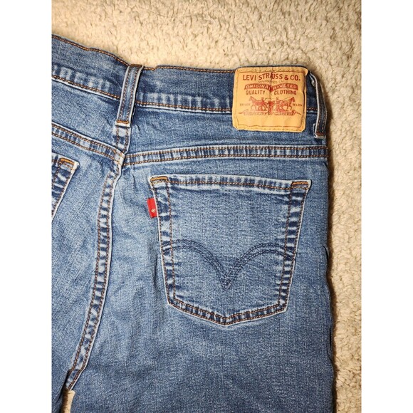 Levi’s 512 Perfectly Slimming Capri Women’s Stretch Blue Denim Jeans Size 10 - Picture 4 of 4